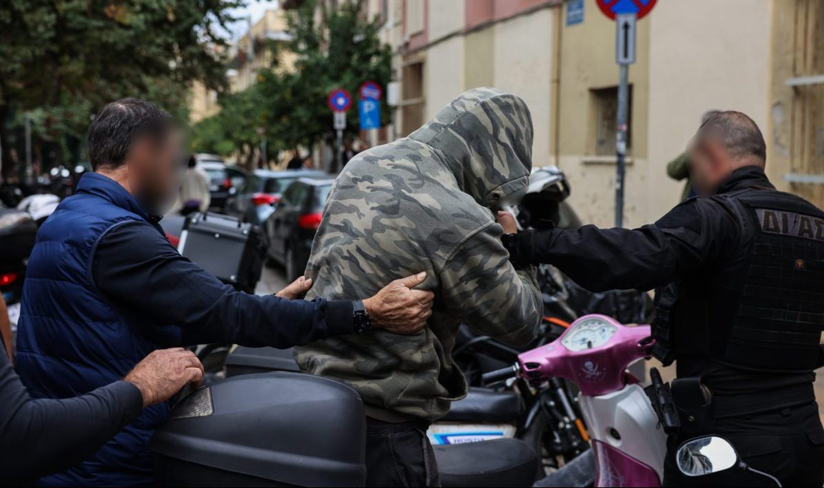 ΣΤΟΝ ΕΙΣΑΓΓΕΛΕΑ Ο 23ΧΡΟΝΟΣ ΠΟΥ ΣΥΝΕΛΗΦΘΗ ΓΙΑ ΤΗΝ ΕΚΡΗΞΗ ΒΟΜΒΑΣ ΣΤΑ ΒΟΡΙΖΙΑ ΗΡΑΚΛΕΙΟΥ (ΣΤEΦΑΝΟΣ ΡΑΠΑΝΗΣ/EUROKINISSI)