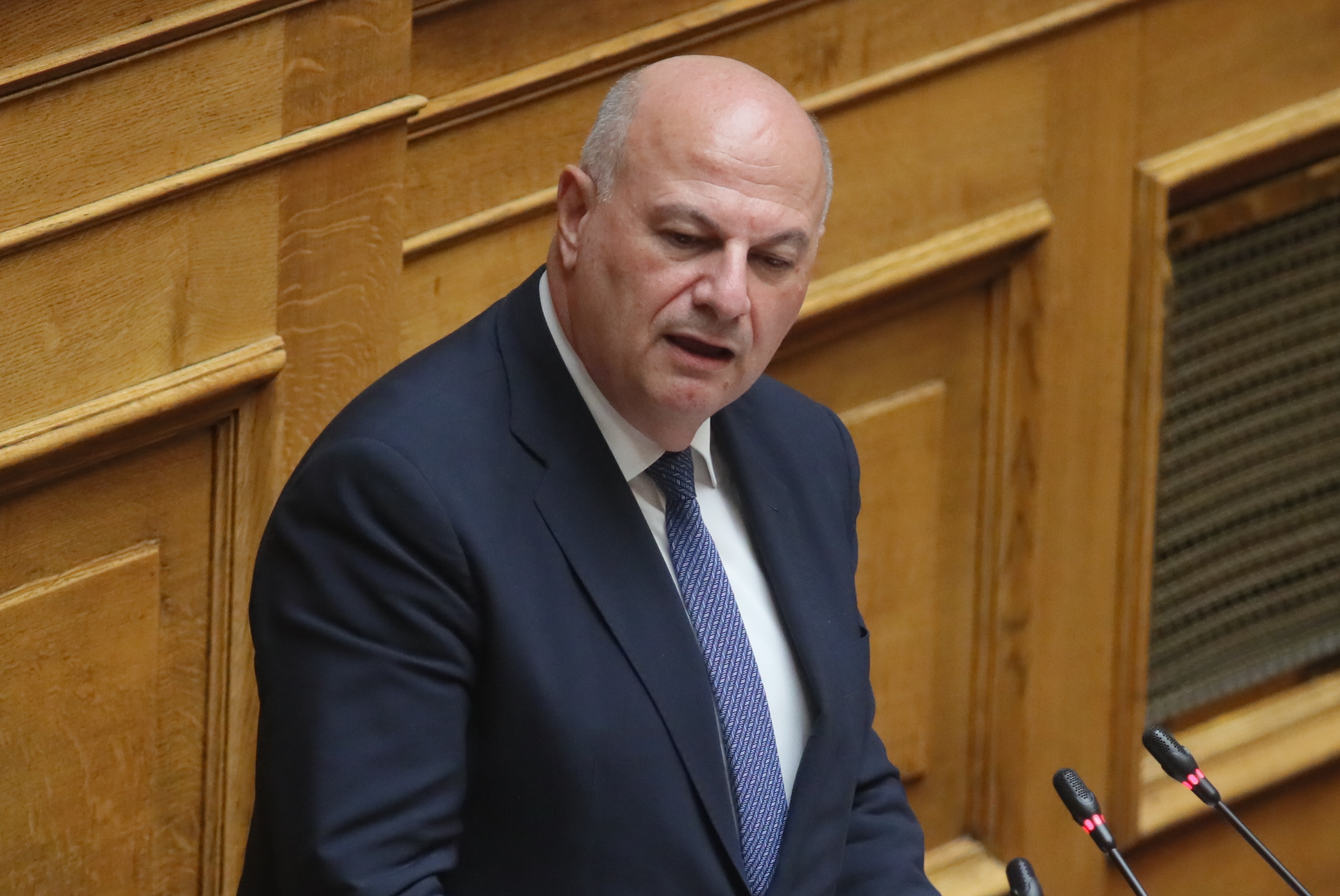 [381991] ΣΥΖΗΤΗΣΗ ΣΤΗΝ ΟΛΟΜΕΛΕΙΑ ΤΗΣ ΒΟΥΛΗΣ ΝΟΜΟΣΧΕΔΙΟΥ ΤΟΥ ΥΠΟΥΡΓΕΙΟΥ ΑΓΡΟΤΙΚΗΣ ΑΝΑΠΤΥΞΗΣ ΚΑΙ ΤΡΟΦΙΜΩΝ  (ΣΩΤΗΡΗΣ ΔΗΜΗΤΡΟΠΟΥΛΟΣ/EUROKINISSI)