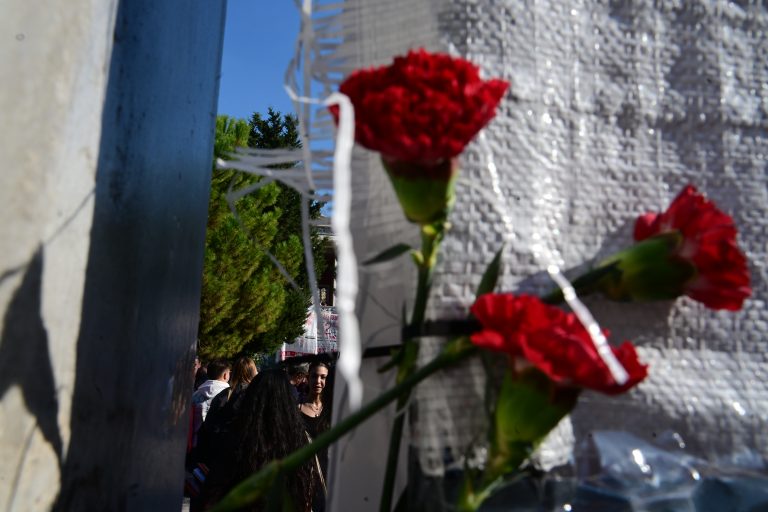 Ο ΣΥΡΙΖΑ για την 52η επέτειο της εξέγερσης του Πολυτεχνείου: Ο δρόμος του αγώνα μοναδική εγγύηση για ειρήνη, δημοκρατία, δικαιοσύνη