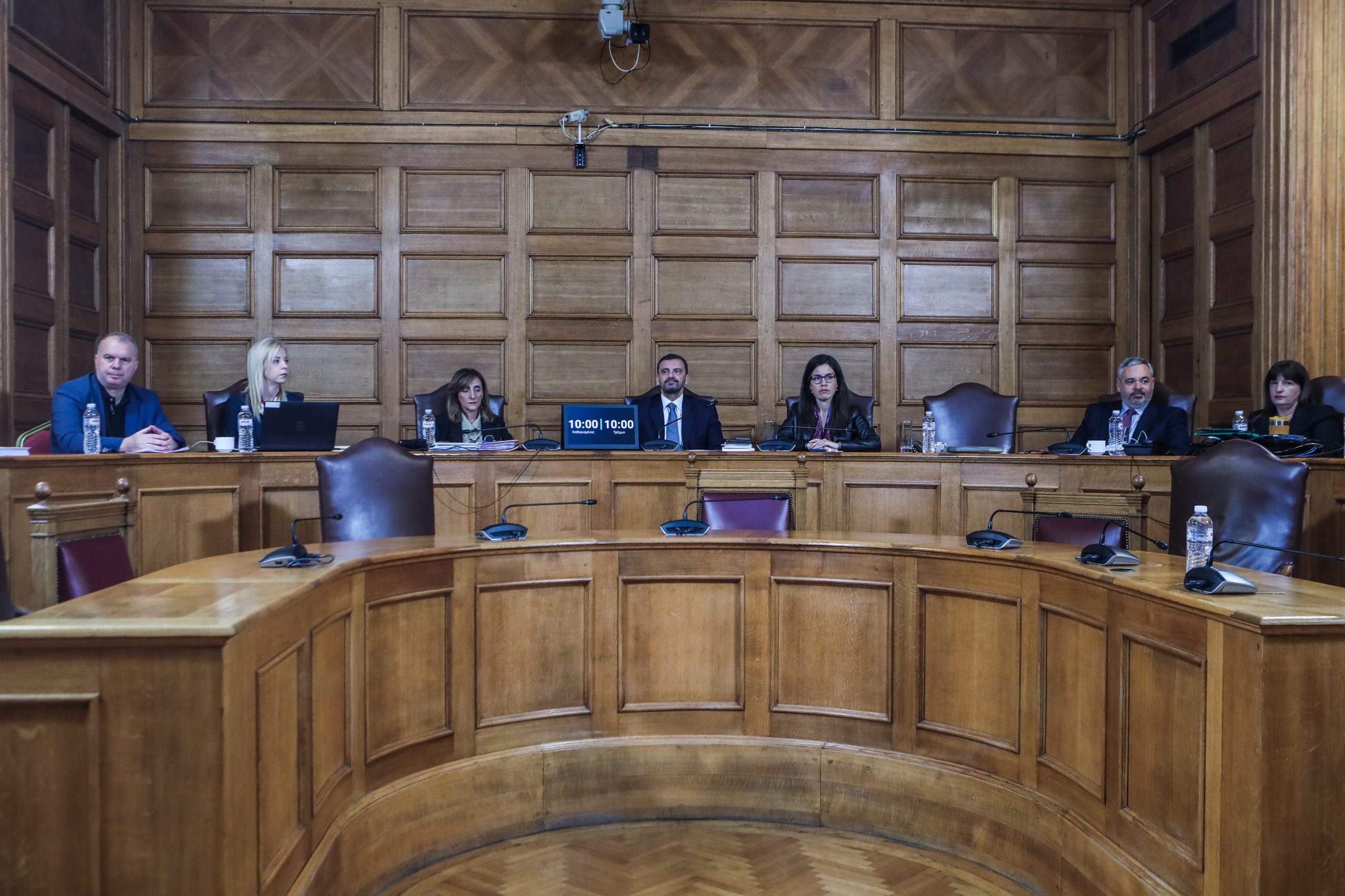 ΟΠΕΚΕΠΕ: Με υπόμνημα θα καταθέσει σήμερα ο Γ. Ξυλούρης – Κανονικά στην Εξεταστική ο Ανδρέας Στρατάκης