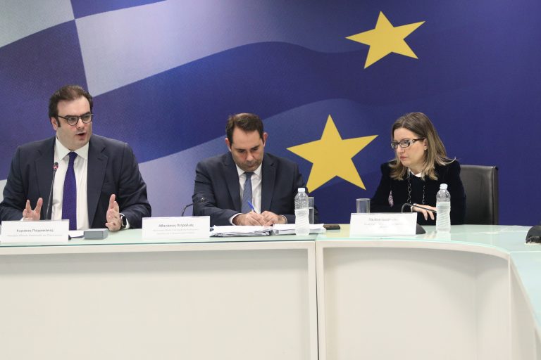 Προϋπολογισμός 2026: Οι αλλαγές που έρχονται σε φόρους, μισθούς και συντάξεις