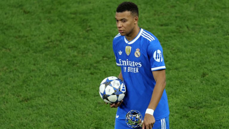 Εμπαπέ: «Το φινάλε ήταν δραματικό σε ένα δύσκολο γήπεδο, αλλά αντέξαμε»