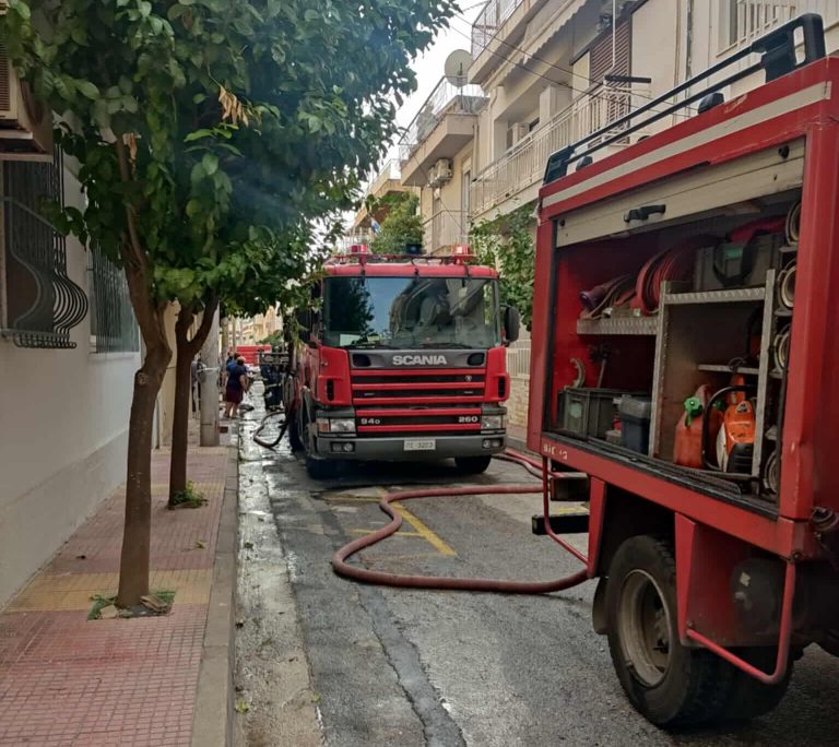 Φωτιά σε μονοκατοικία στους Αγίους Αναργύρους