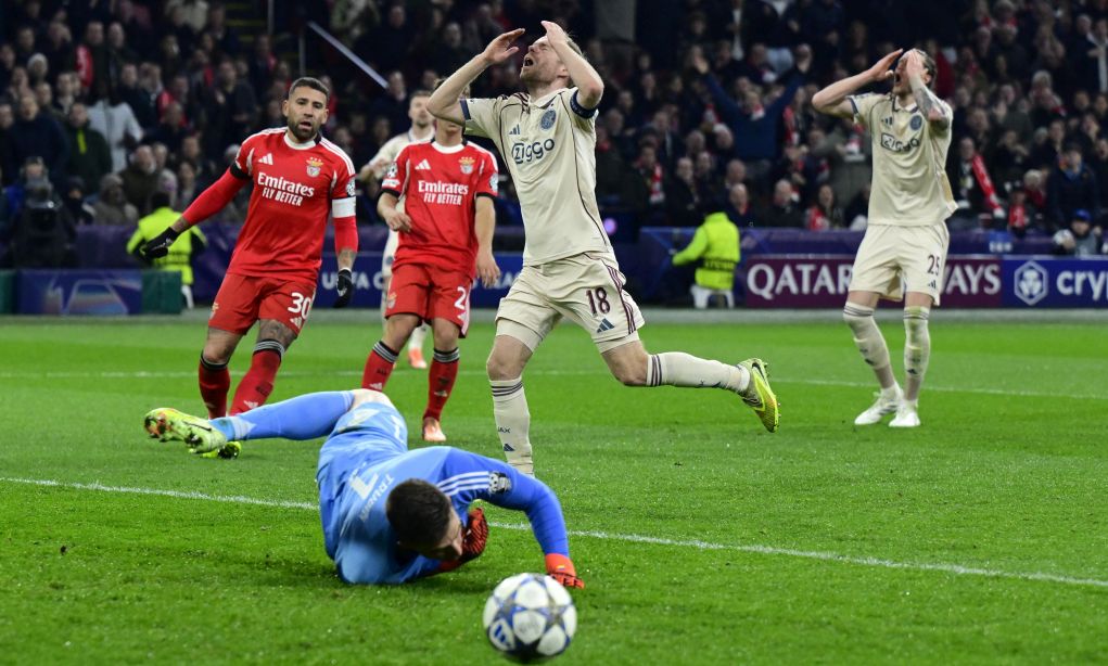 Champions League: «Βόμβα» της Ουνιόν στην Τουρκία – «Έσπασε το ρόδι» με 2-0 στο Άμστερνταμ η Μπενφίκα, στο απόλυτο μηδέν έμεινε ο Άγιαξ