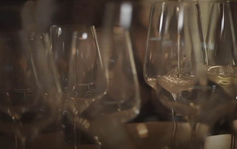 Αλκοόλ: “Ευφραίνει καρδία” ή μία συμπεριφορά υψηλού κινδύνου για τους νέους;