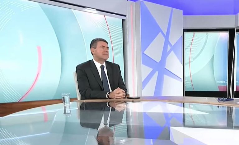 Αναγνωστόπουλος στο ΕΡΤnews: Αυτόματα η έκδοση Προσωπικού Αριθμού – 400.000 «ραβασάκια» για ανασφάλιστα οχήματα