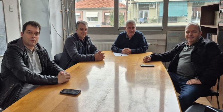 Να μην κλείσουν υποκαταστήματα των ΕΛΤΑ ζητά η Περιφέρεια Θεσσαλίας