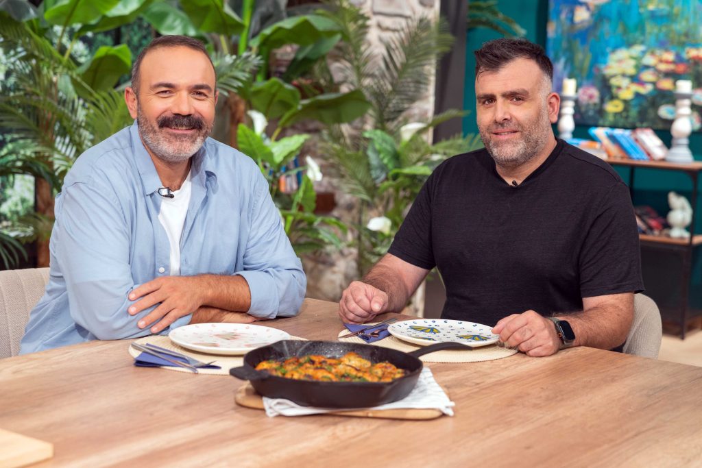 ΕΡΤ1: «ΠΟΠ Μαγειρική» με τον Ανδρέα Λαγό – Καλεσμένοι οι Χριστίνα Βραχάλη, Βασίλης Τσατσάκης, Σοφία Μανουσάκη, Δανάη Λουκάκη, Σπύρος Σπυράκος