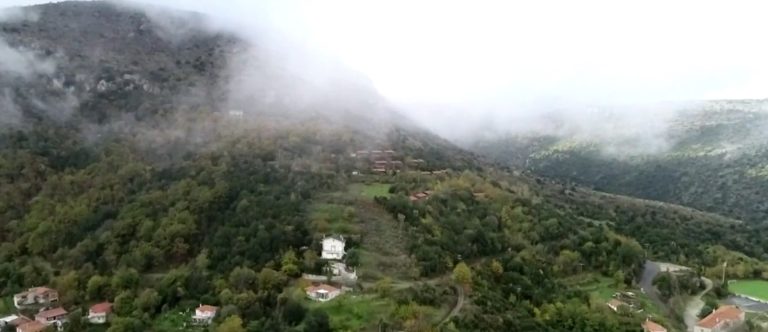 Άνω Δολιανά Αρκαδίας: Το «μπαλκόνι του Πάρνωνα» με θέα στο οροπέδιο της Τρίπολης