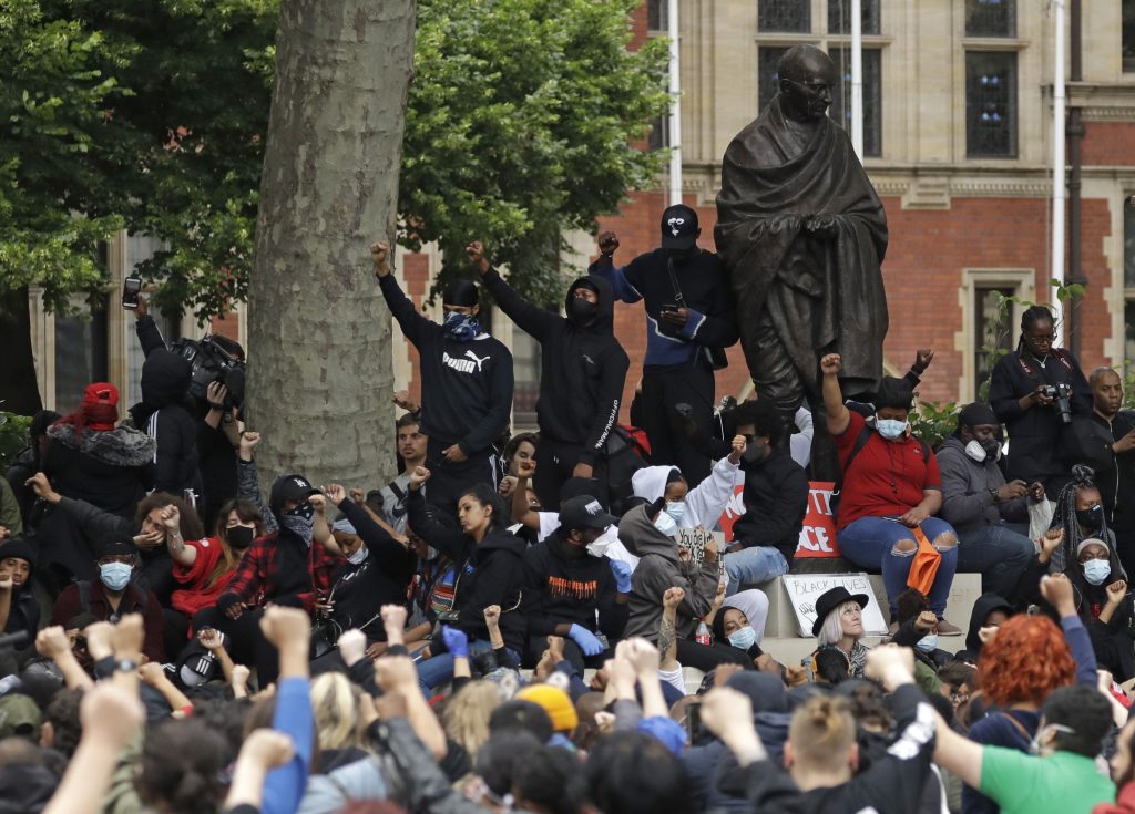 Mαχάτμα Γκάντι: Η ζωή του, ο κοινωνικός και ο πολιτικός ακτιβισμός του και ο θάνατός του