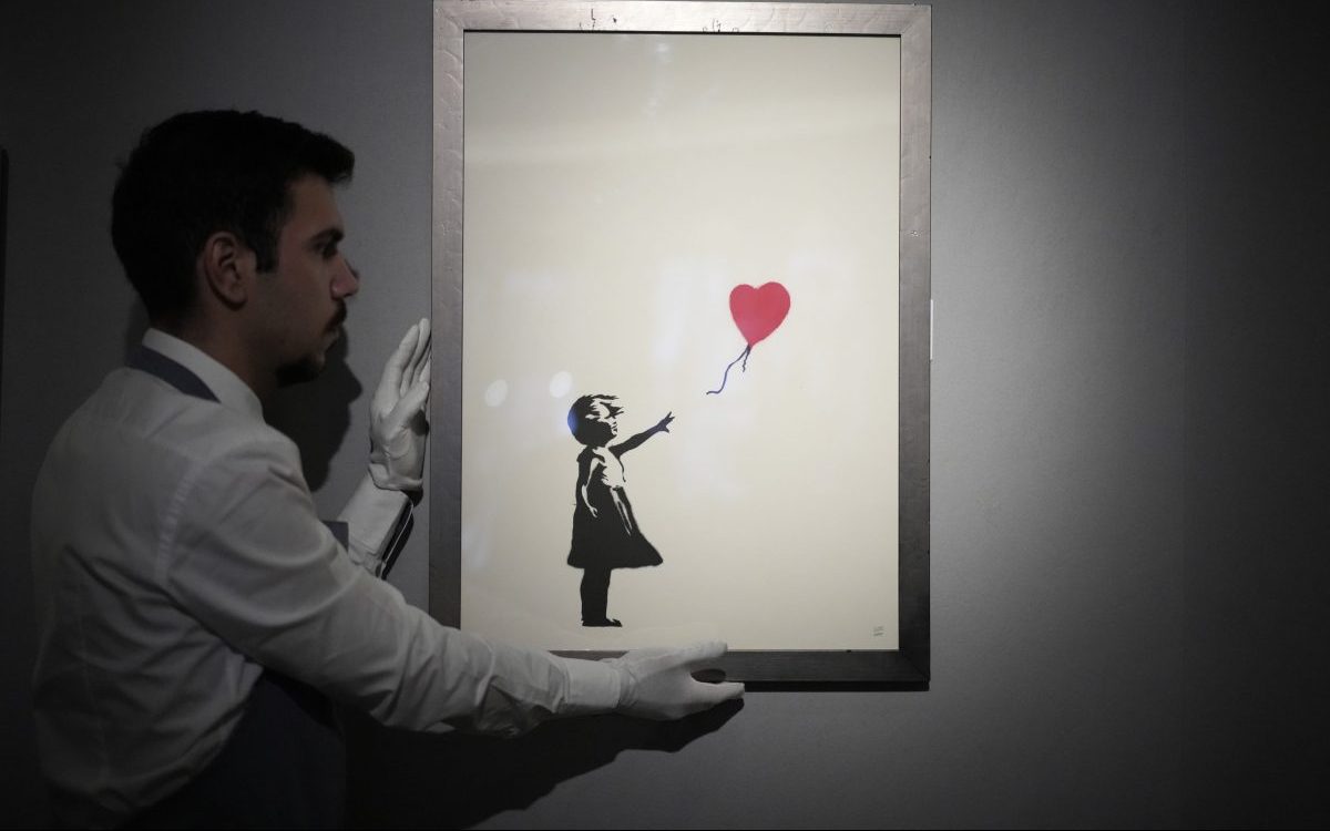 Λονδίνο: 49χρονος καταδικάστηκε σε 13 μήνες φυλάκιση για την κλοπή του διάσημου έργου του Banksy «Το κορίτσι με το μπαλόνι»