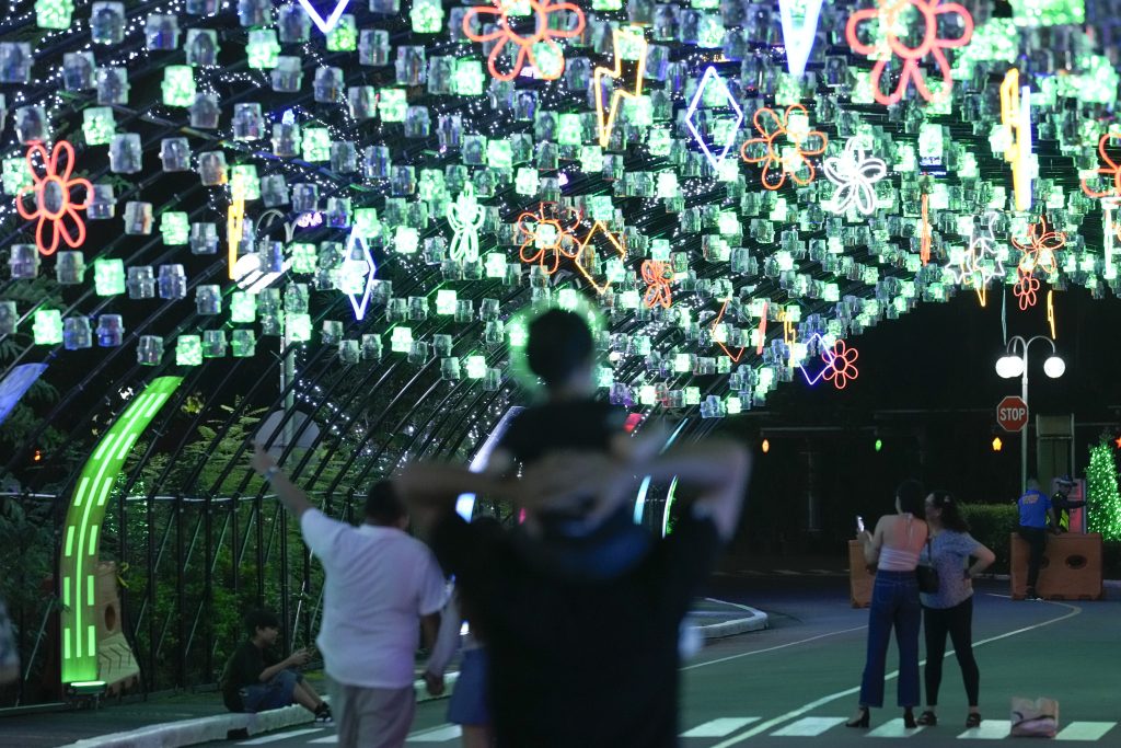 Πώς γιορτάζουν τα Χριστούγεννα σε όλο τον κόσμο