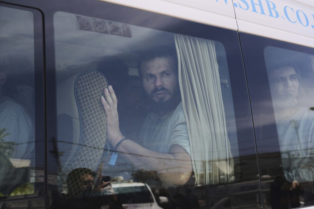 Βασανιστήρια, ξυλοδαρμοί και αβεβαιότητα στις ισραηλινές φυλακές – Το άλλο μέτωπο του πολέμου στη Γάζα