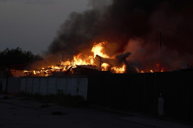 Ρωσία: Ουκρανική επίθεση με drone προκάλεσε ζημιές σε τάνκερ και στο ρωσικό λιμάνι της Τουάψε