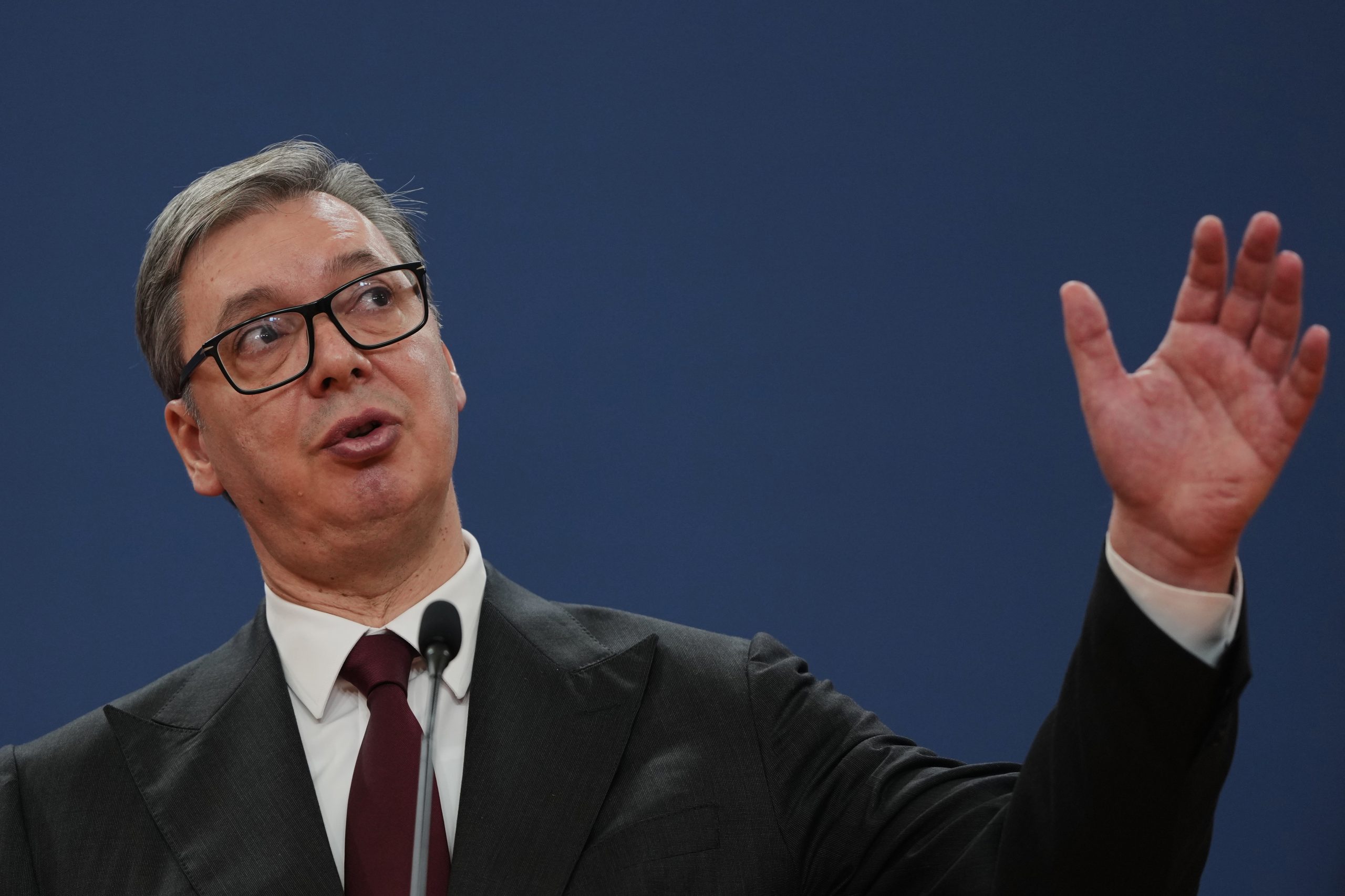 Βούτσιτς: Το διυλιστήριο της NIS θα κλείσει αν δεν πουλήσουν το μερίδιό τους οι Ρώσοι