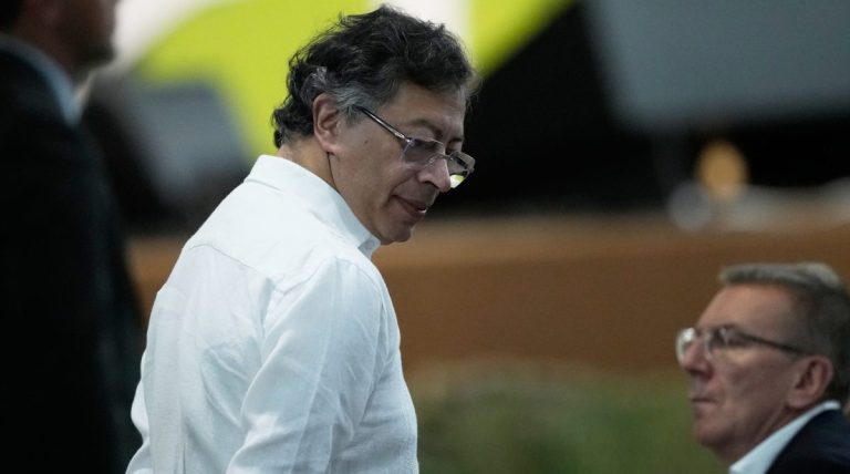 Κολομβία: Αναταραχή για τον πρόεδρο Γουστάβο Πέτρο – Ο γιος του στο επίκεντρο διαφθοράς και σκάνδαλων