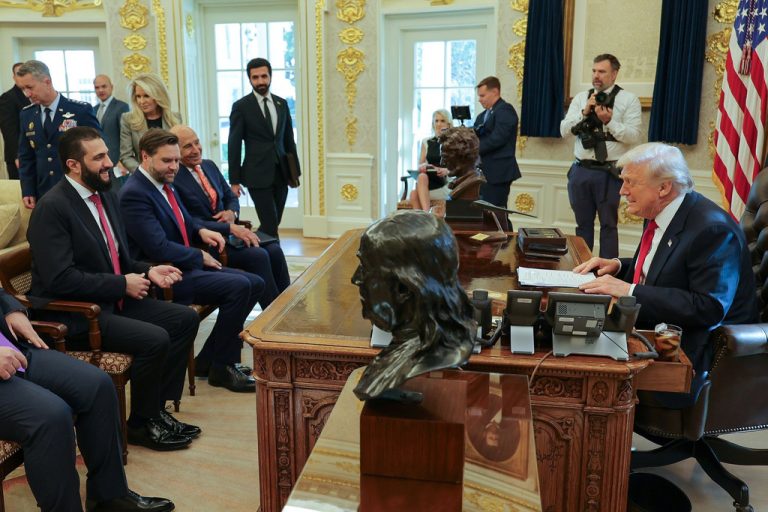 Η Συρία εντάσσεται στον διεθνή συνασπισμό κατά του ΙΚ υπό τις ΗΠΑ