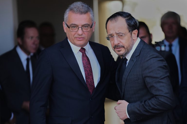 Ελληνοκύπριοι και Τουρκοκύπριοι ξεκινούν μια νέα προσπάθεια διαλόγου