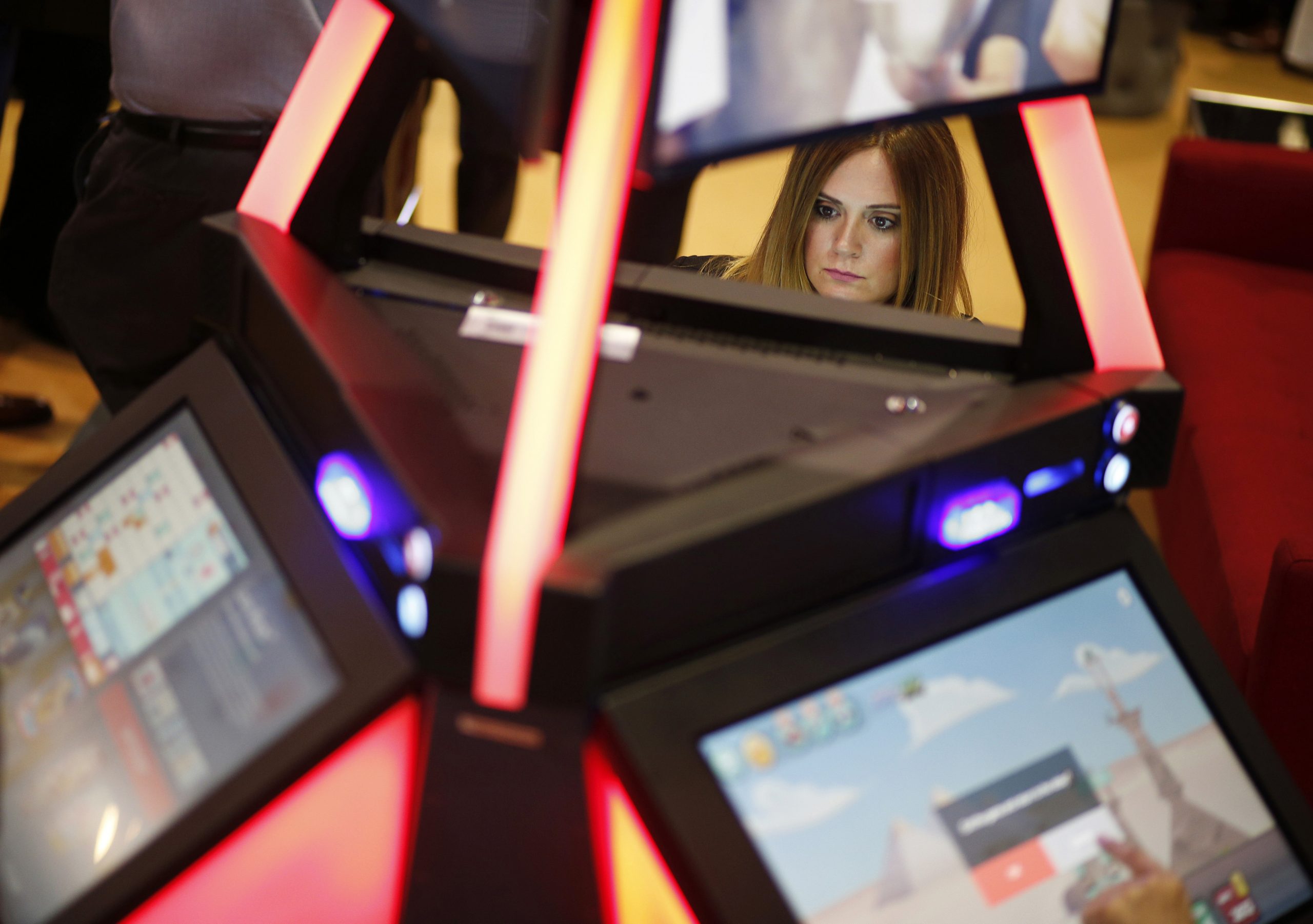 Γιατί οι millennials έχουν λιγότερους φίλους από κάθε άλλη γενιά