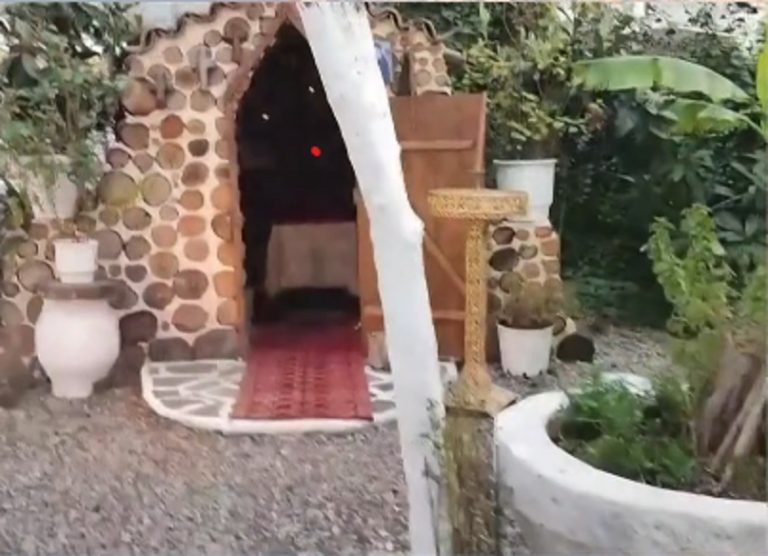 Εξάρθρωση οργάνωσης διακίνησης ναρκωτικών: Eικόνες από το ναό «καβάτζα» στη Λιοσίων – Τι ομολόγησε ο ρασοφόρος youtuber