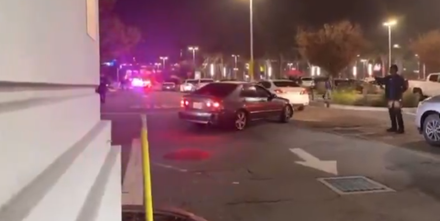 Πυροβολισμοί σε εμπορικό κέντρο στην Καλιφόρνια ανήμερα της Black Friday – Τρεις τραυματίες