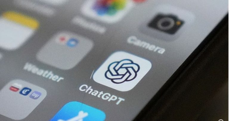 Σε δοκιμασία η ικανότητα της ΕΕ να διαχειριστεί τους κινδύνους από τα μεγάλα γλωσσικά μοντέλα AI