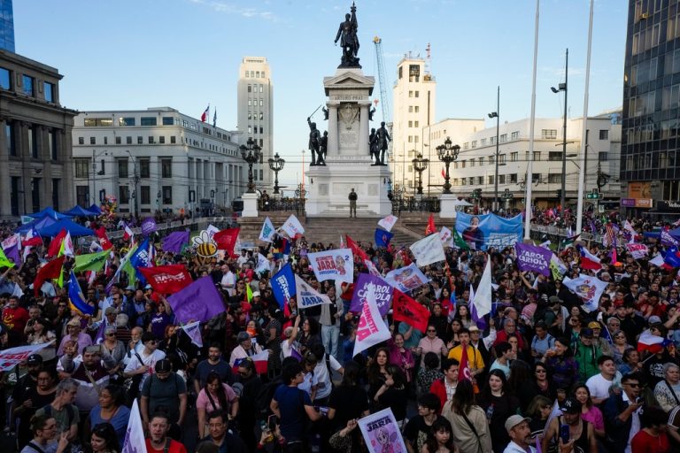 Χιλή: Από την κοινωνική εξέγερση στη στροφή στον νόμο και στην τάξη – Πολλές εντάσεις ενόψει των προεδρικών εκλογών της Κυριακής