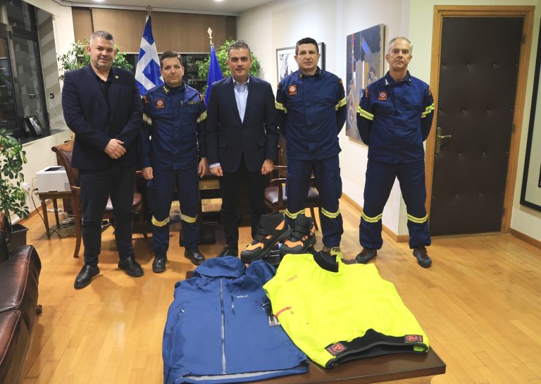 Η ΔΕΥΑΛ ενισχύει την 8η ΕΜΑΚ με ειδικό ορειβατικό εξοπλισμό