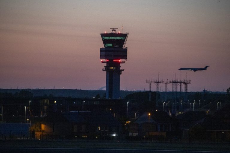 ΕΕ: Οι εισβολές μη επανδρωμένων αεροσκαφών αποτελούν μέρος του υβριδικού πολέμου κατά της Ευρώπης