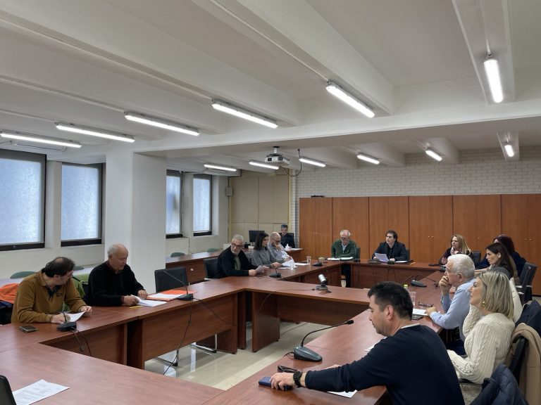 Αμετάβλητα τα οικιακά τιμολόγια ύδρευσης στον Βόλο – Kαταγγελία Λημνιού για «απευθείας αναθέσεις» στη ΔΕΥΑΜΒ