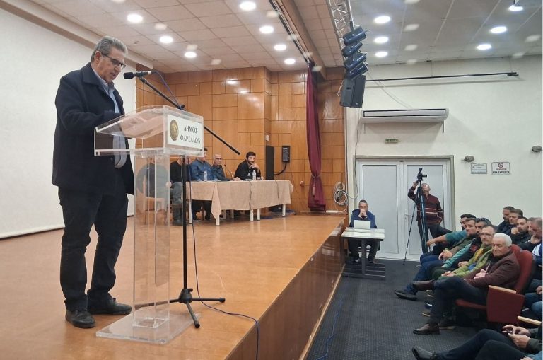 Στο πλευρό των αγροτών ο δήμαρχος Φαρσάλων
