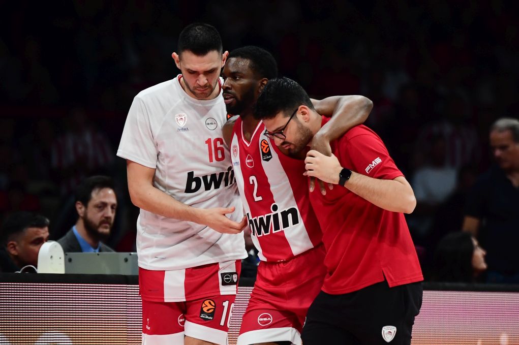 Euroleague: «Γκρέμισε» από το ρετιρέ τη Ζαλγκίρις με 95-78 ο Ολυμπιακός – «Πάγωσε» το ΣΕΦ με τον τραυματισμό του Έβανς