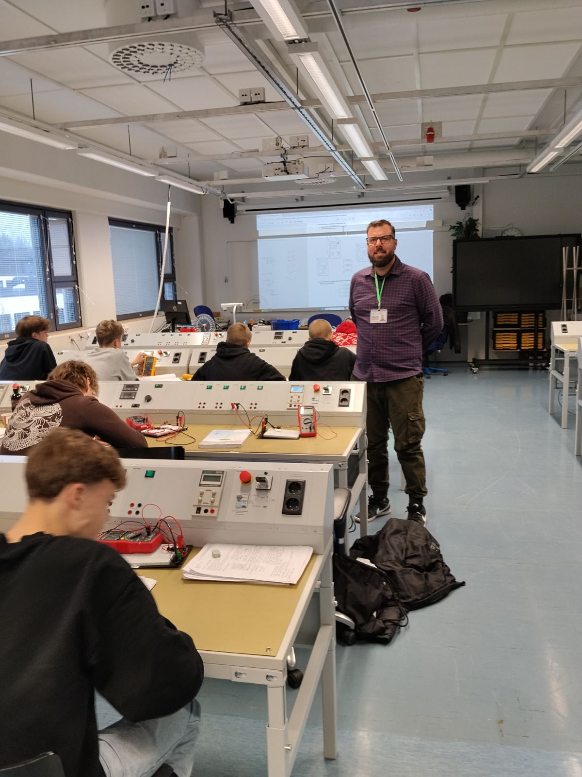 Καθηγητής Ηλεκτρολογίας από το ΕΠΑΛ Ορεστιάδας δίδαξε σε σχολεία της Φινλανδίας