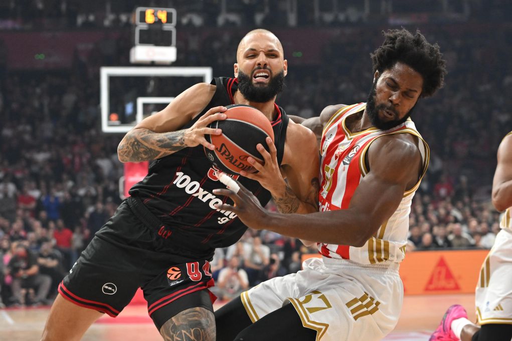 Euroleague: O Ερυθρός Αστέρας «γκρέμισε» 91-80 τον Ολυμπιακό από την κορυφή