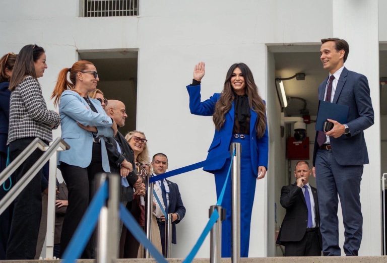 «Η διαχρονική σχέση ΗΠΑ και Ελλάδας πηγάζει από την αφοσίωση και την προσήλωση»: Η ανάρτηση της αμερικανικής πρεσβείας για την Κίμπερλι Γκίλφοϊλ