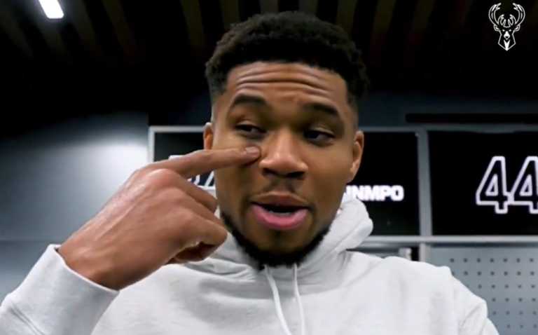 Με μαυρισμένο μάτι ο Γιάννης Αντετοκούνμπο: «Είδα κάποιον που πήγε να κλέψει την τσάντα μιας κυρίας, τον άρπαξα και μου έριξε αγκωνιά»