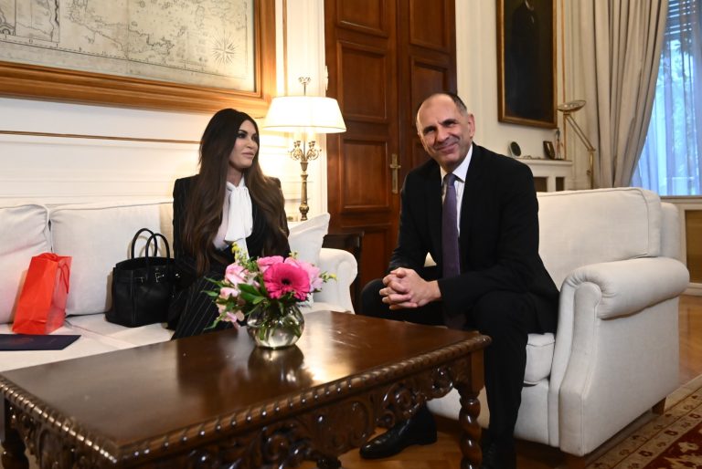 Την πρέσβη των ΗΠΑ Κίμπερλι Γκίλφοϊλ δέχθηκε στο υπουργείο ο ΥΠΕΞ Γ. Γεραπετρίτης