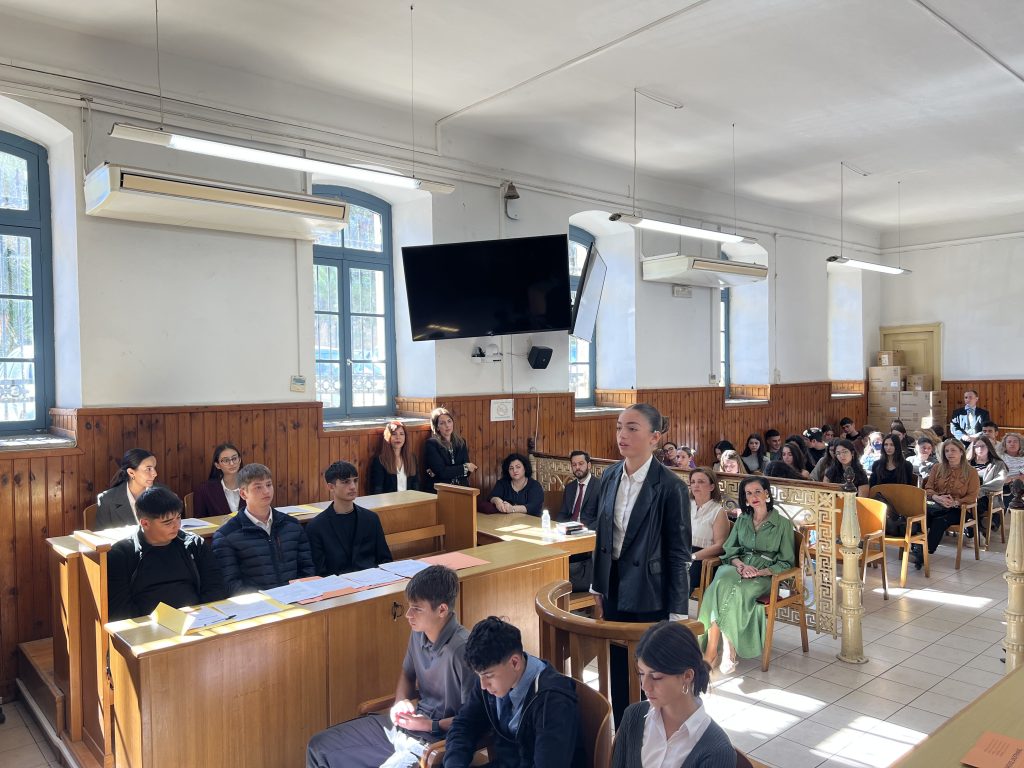 Στα Χανιά οι πρώτες εικονικές δίκες με πρωταγωνιστές μαθητές και μαθήτριες – Επόμενος σταθμός το Στρασβούργο