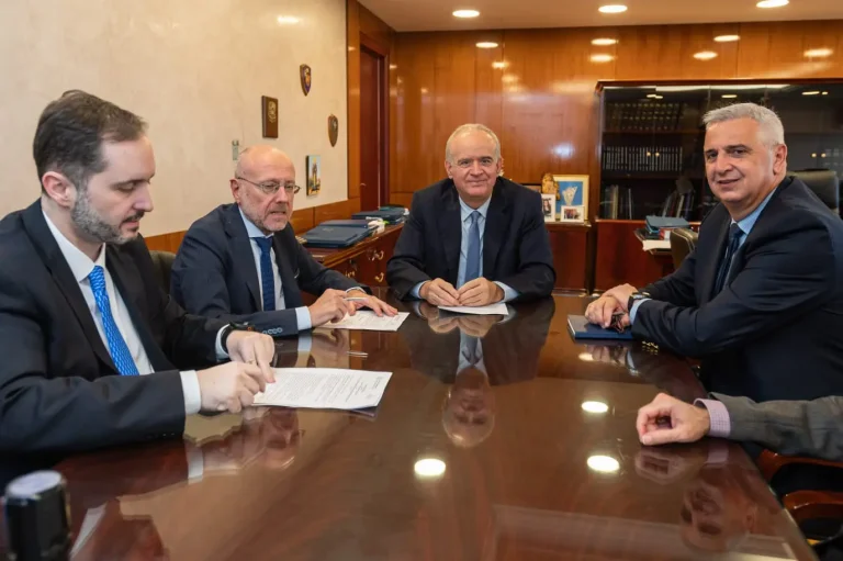 Μνημόνιο συνεργασίας για την ενίσχυση των δομών αντιμετώπισης εξαρτήσεων στα σωφρονιστικά καταστήματα