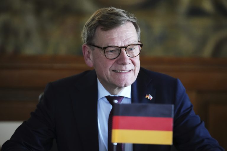 Αντιδράσεις στη Γερμανία για τις δηλώσεις Βάντεφουλ και τον οικειοθελή επαναπατρισμό Σύρων προσφύγων