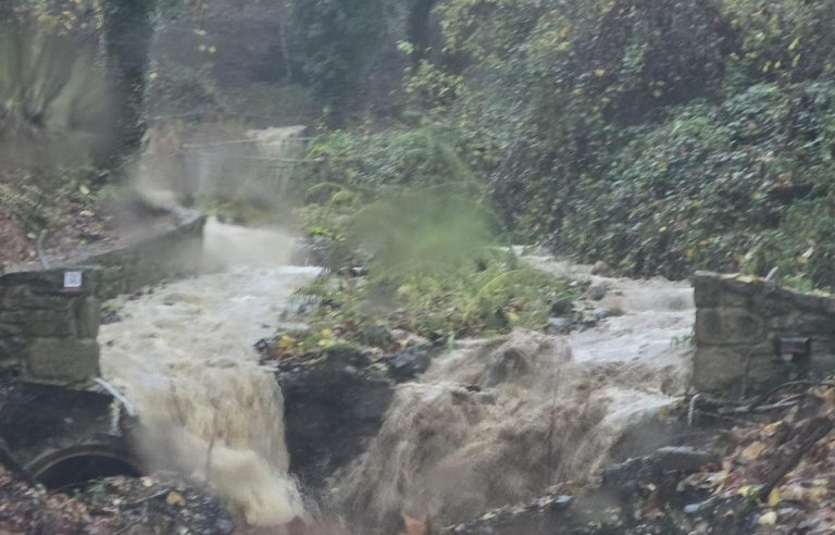 Προβλήματα απο την κακοκαιρία και στα ορεινά χωριά της Καλαμπάκας