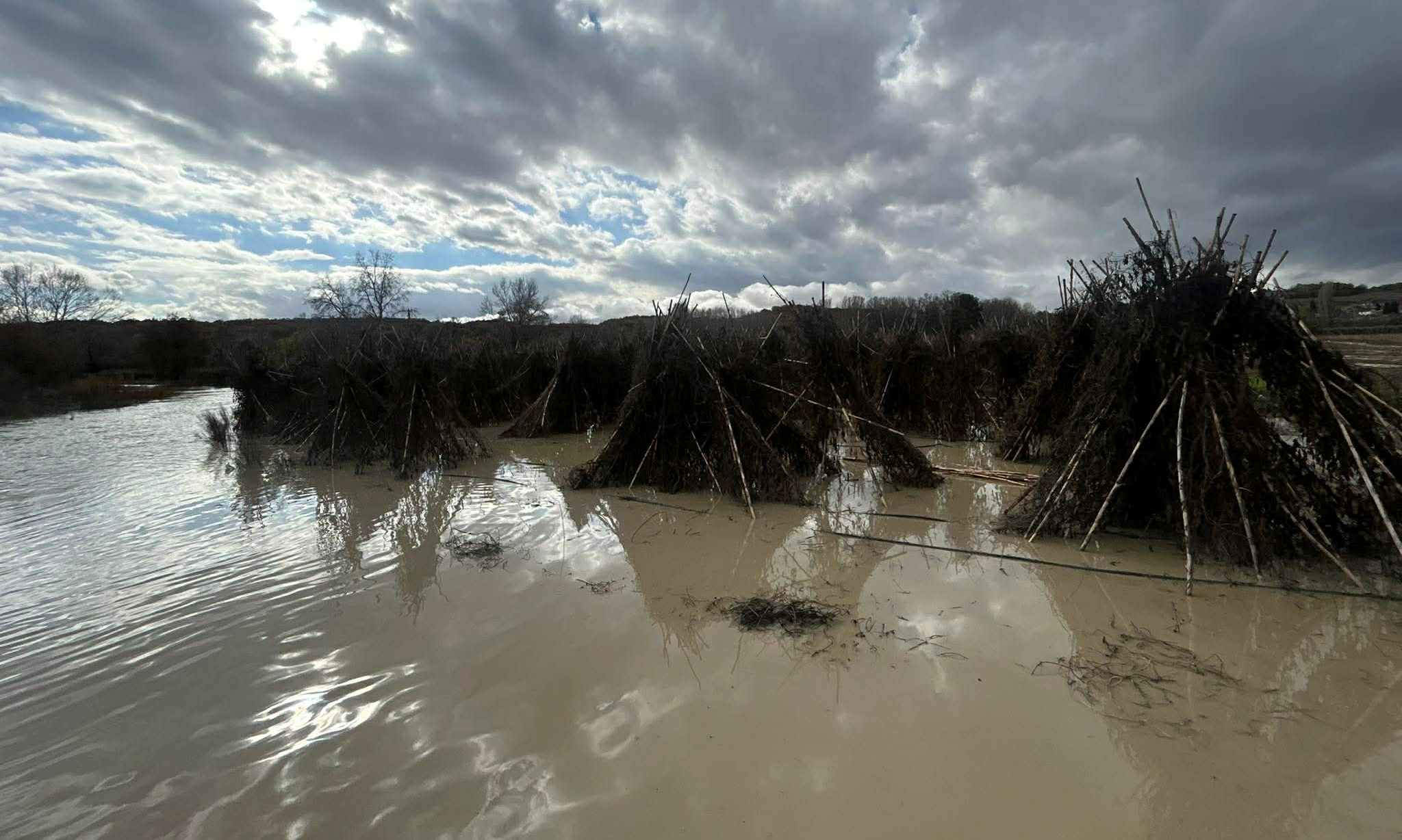 Καστοριά: Εξασθένησαν τα έντονα φαινόμενα – Ο Δήμος Νεστορίου κηρύχθηκε σε Κατάσταση Εκτάκτου Ανάγκης
