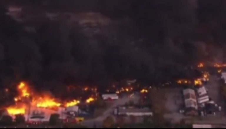 ΗΠΑ: Aεροσκάφος της UPS τυλίχθηκε στις φλόγες μετά την απογείωση του στο Λούισβιλ του Κεντάκι