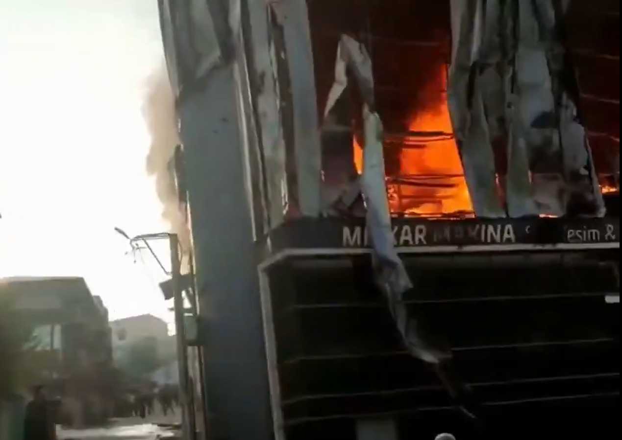 Τουρκία: Επτά νεκροί από πυρκαγιά σε αποθήκη αρωματοποιίας (video)