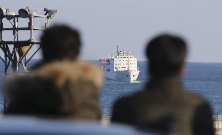 Νότια Κορέα: Προσάραξη οχηματαγωγού με 267 επιβαίνοντες