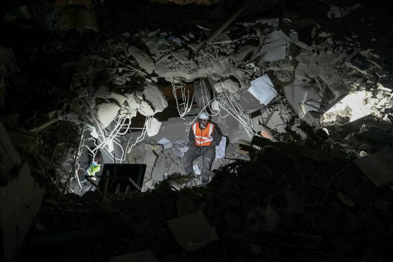 Λίβανος: Τα πιθανά αντίποινα της Χεζμπολάχ στο θάνατο του στρατιωτικού ηγέτη της εξετάζει το Ισραήλ – Καταδικάζει το «έγκλημα» το Ιράν