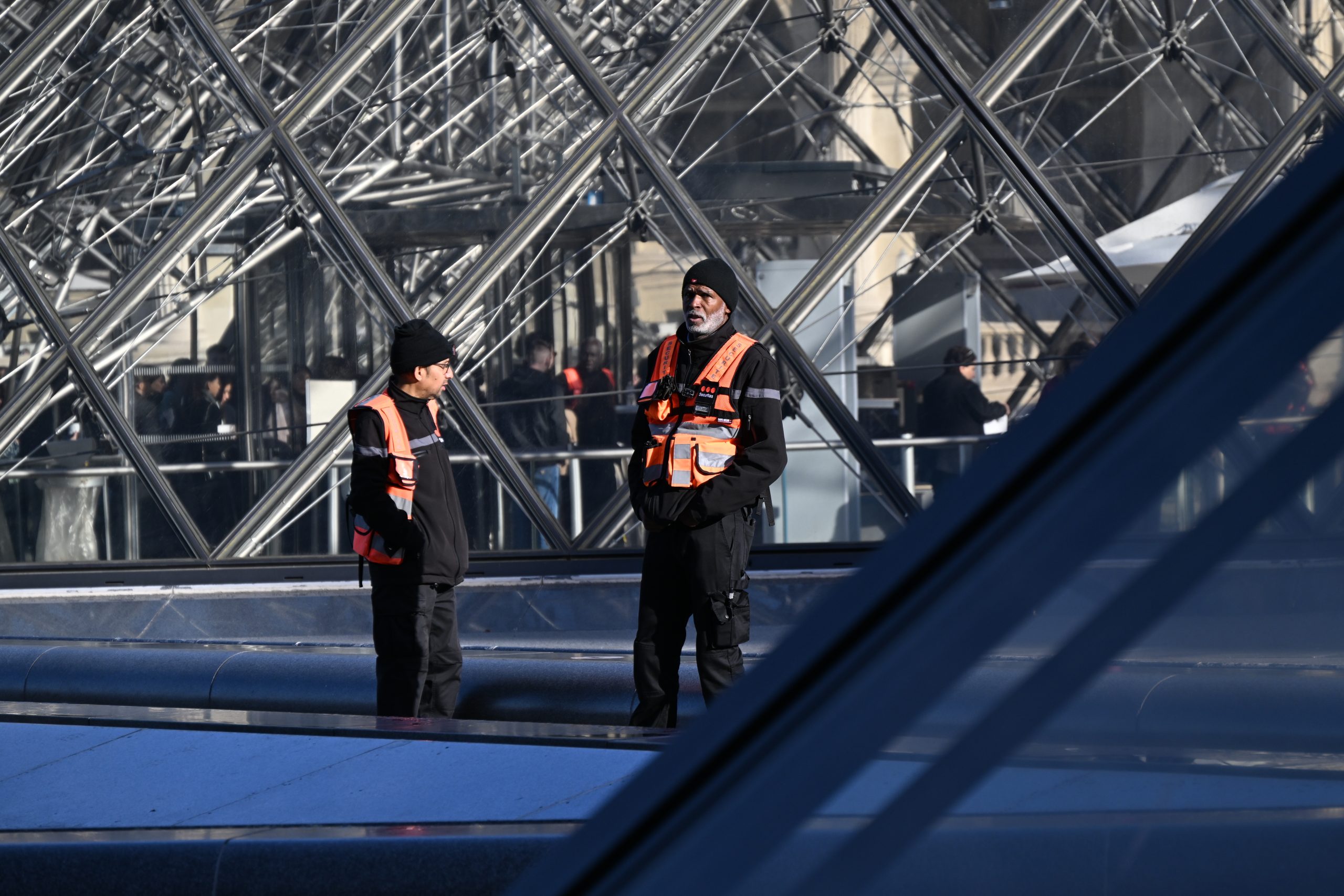 Σε περίοδο ενίσχυσης των μέτρων ασφαλείας έχει εισέλθει το Μουσείο του Λούβρου