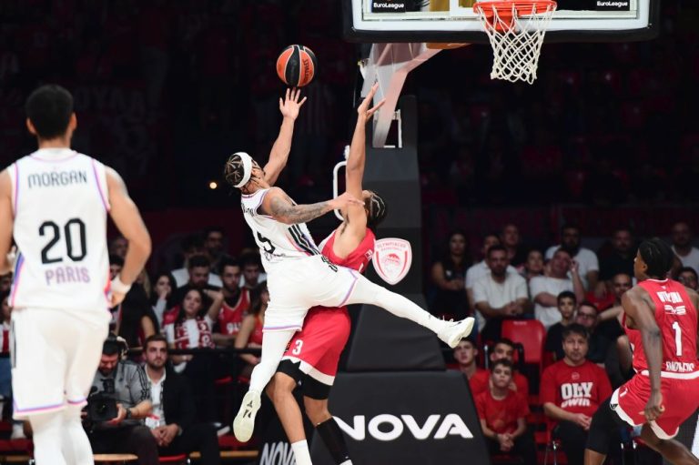 Euroleague: Eπιστροφή στις νίκες για τον Ολυμπιακό, 98-86 την Παρί στο ΣΕΦ