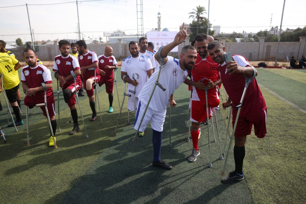 Ποδοσφαιρικό τουρνουά ελπίδας στη Γάζα – Ακρωτηριασμένοι Παλαιστίνιοι διασκέδασαν και χαμογέλασαν μετά από καιρό