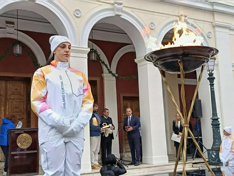 Πάτρα: Η υποδοχή της Ολυμπιακής Φλόγας για τους Χειμερινούς Ολυμπιακούς Αγώνες Milano Cortina 2026